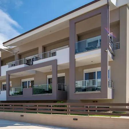 Sithonia Luxury Apartment